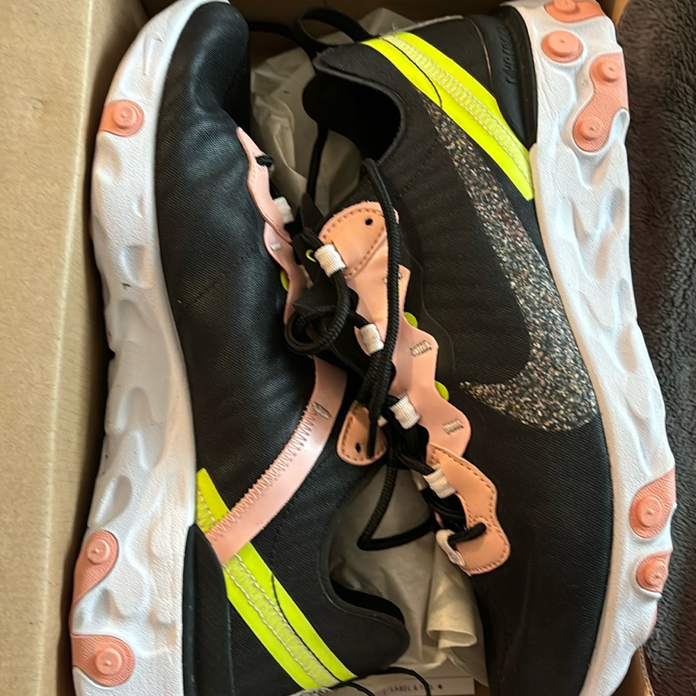 Women’s Nike React Element 55 PRM